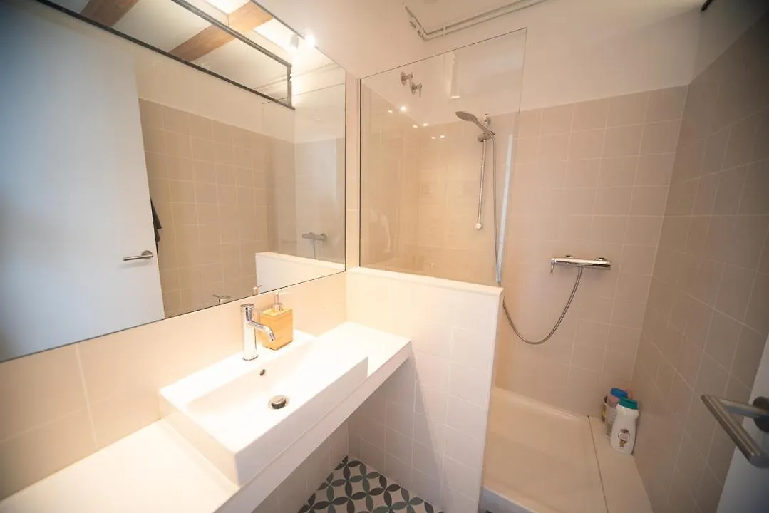 Crisqueen Flat Hostel Barcelona